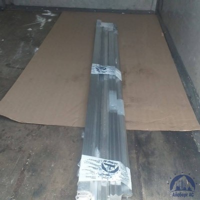 Уголок стальной равнополочный 28х28х3 мм С255 ГОСТ 8509-93 купить  в Сыктывкаре